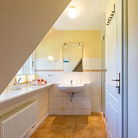 Holiday home Haus Alkersum