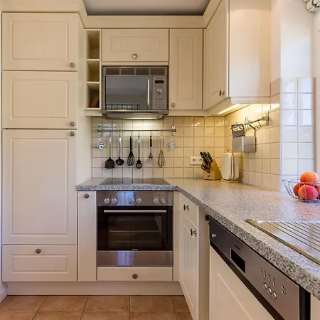 Holiday home Haus Alkersum